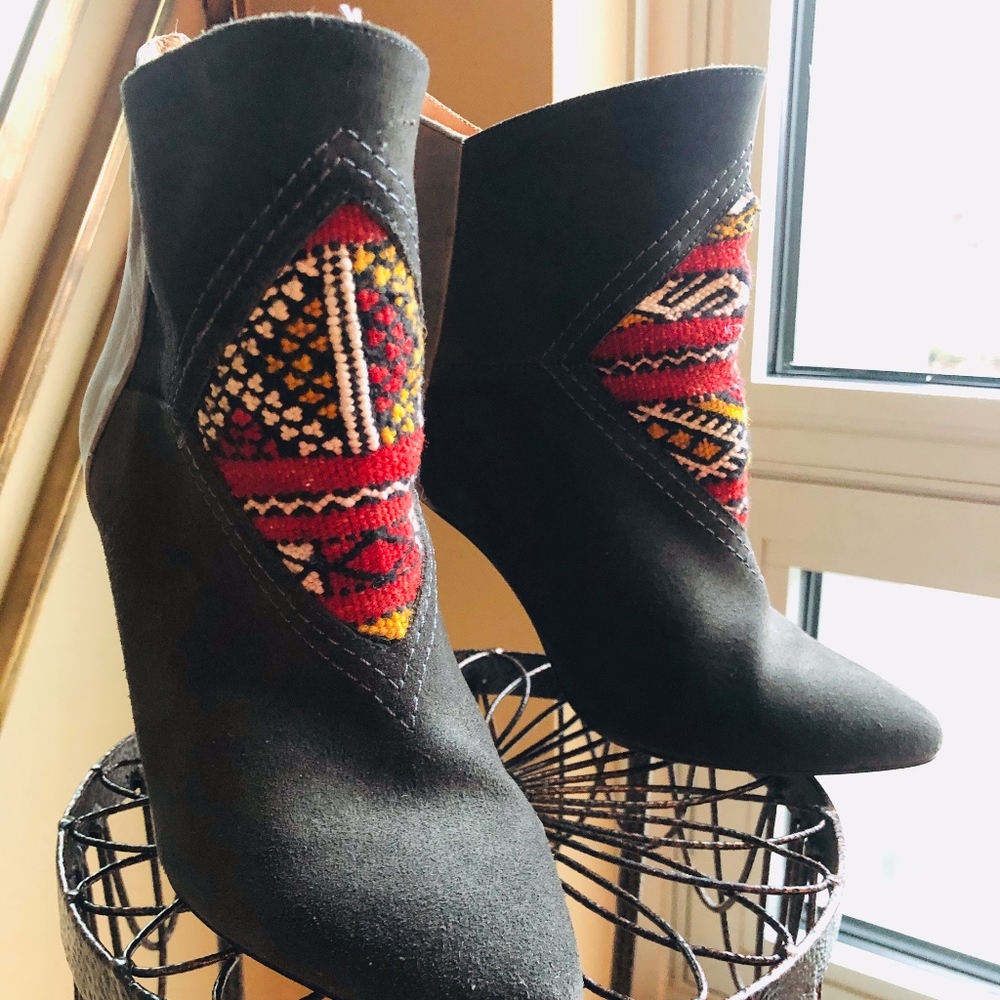 Anthropologie Howsty Etnia Booties